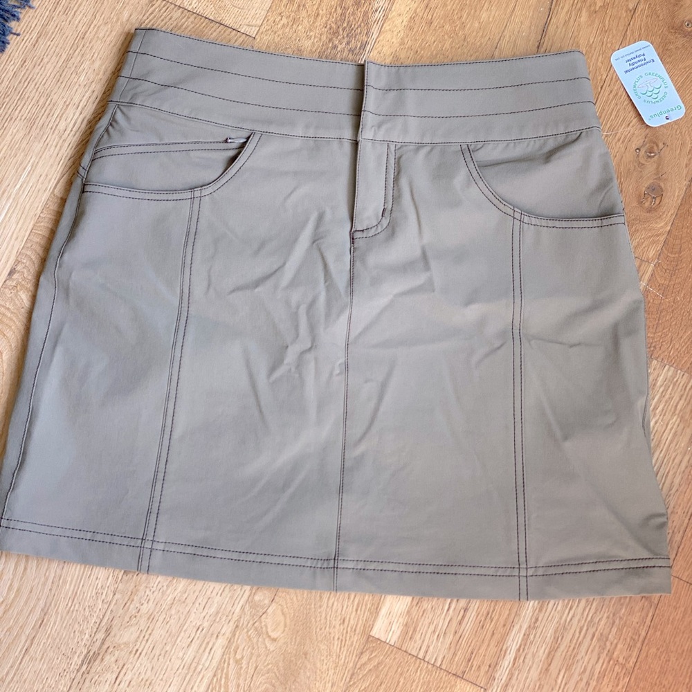 Athleta brown skort, size 8!